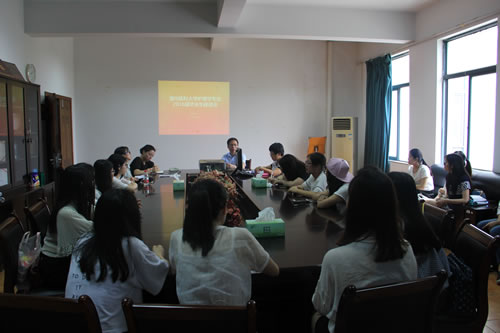 C:Documents and SettingsAdministrator\u684c面?6届毕业生座谈会 .jpg